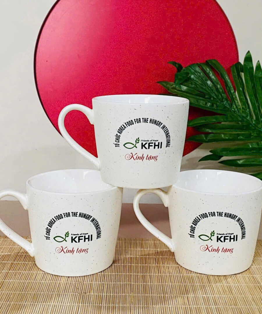 Ly sứ men tiêu in logo