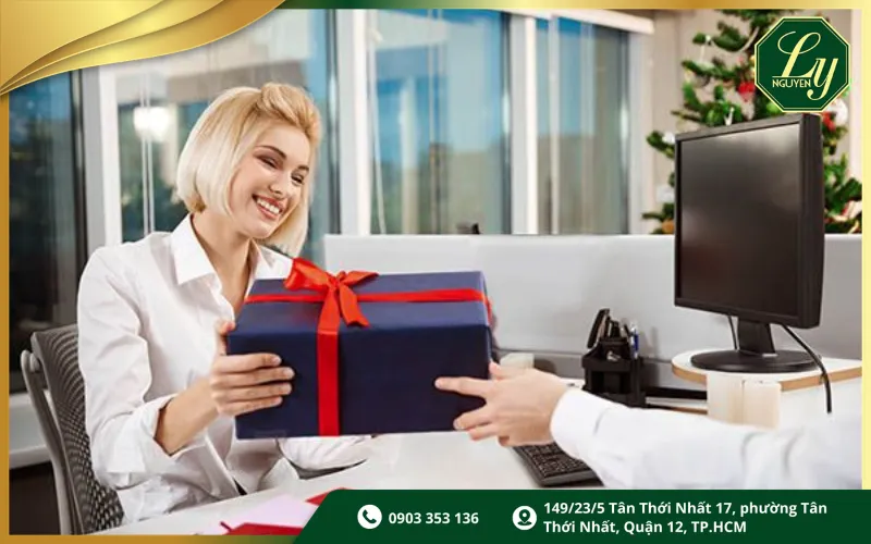 Quà tặng nhân viên là một phần quan trọng trong chiến lược giữ chân nhân sự